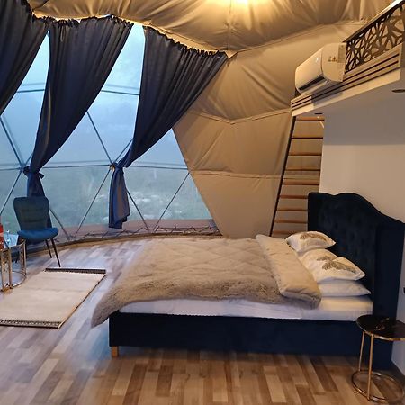 Hotel Sun Garden Glamping Domes Călimăneşti Exterior foto