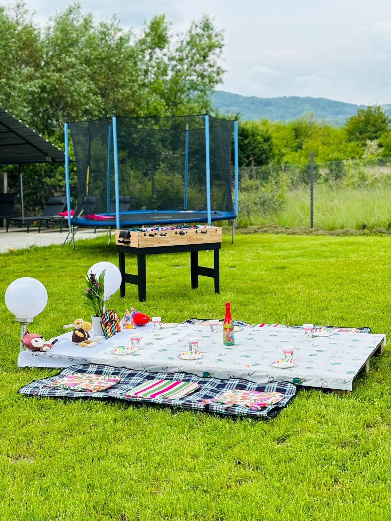 Hotel Sun Garden Glamping Domes Călimăneşti Exterior foto